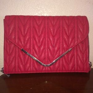 🆕BCBG quilted clutch